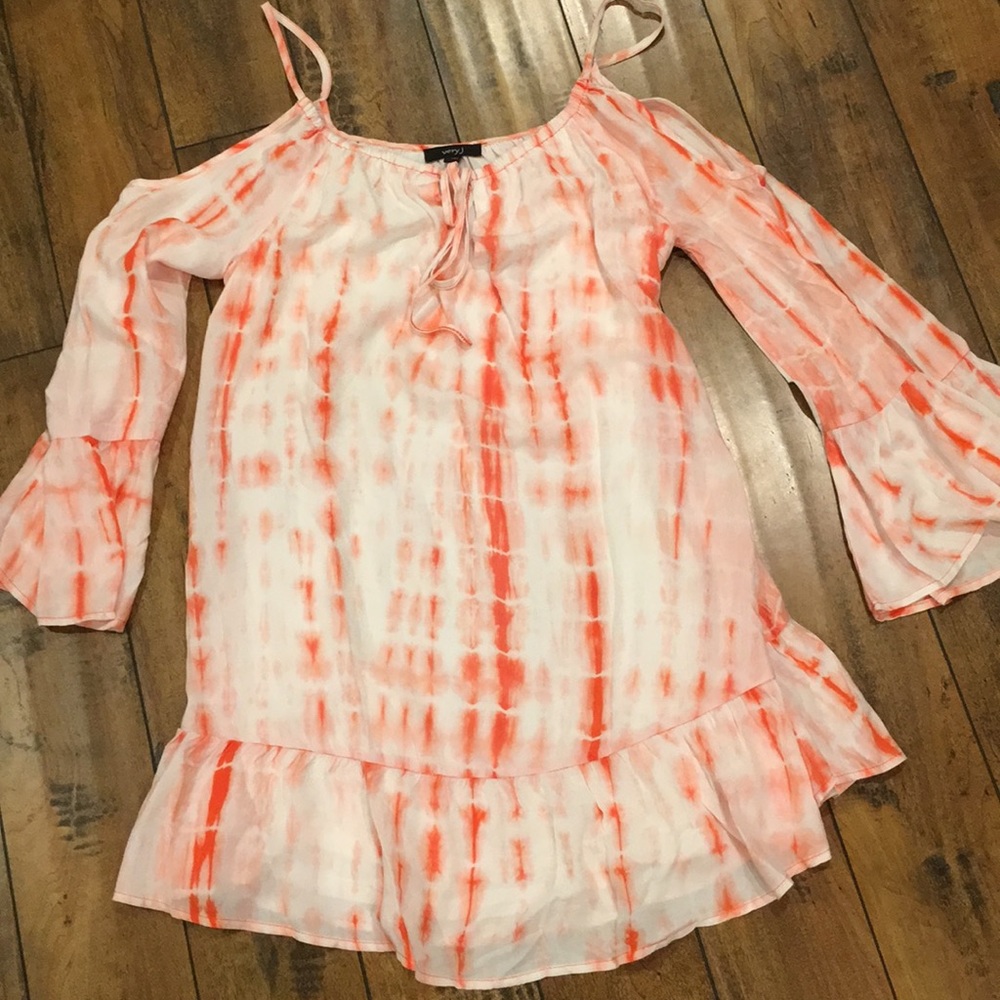 NWOT cold shoulder tie dye dress.